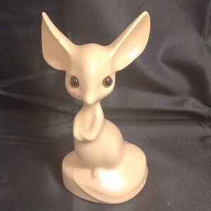 𝅺CANADIAN pottery the collectibles big eared ceramic White or tan mouse